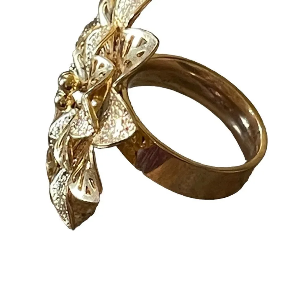 NWOT gold tone flower design ring US size 10.5